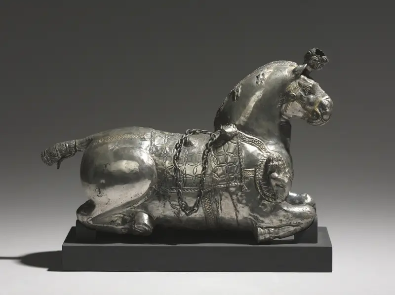 Horse-Shaped Drinking Vessel — تصویر رکورد موزهٔ هنر کلیولند (دسترسی آزاد)