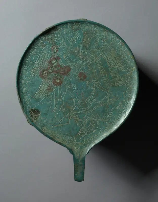 Mirror with Engraved Scene: Thesan and Memnun (Eos and Memnon) — تصویر رکورد موزهٔ هنر کلیولند (دسترسی آزاد)