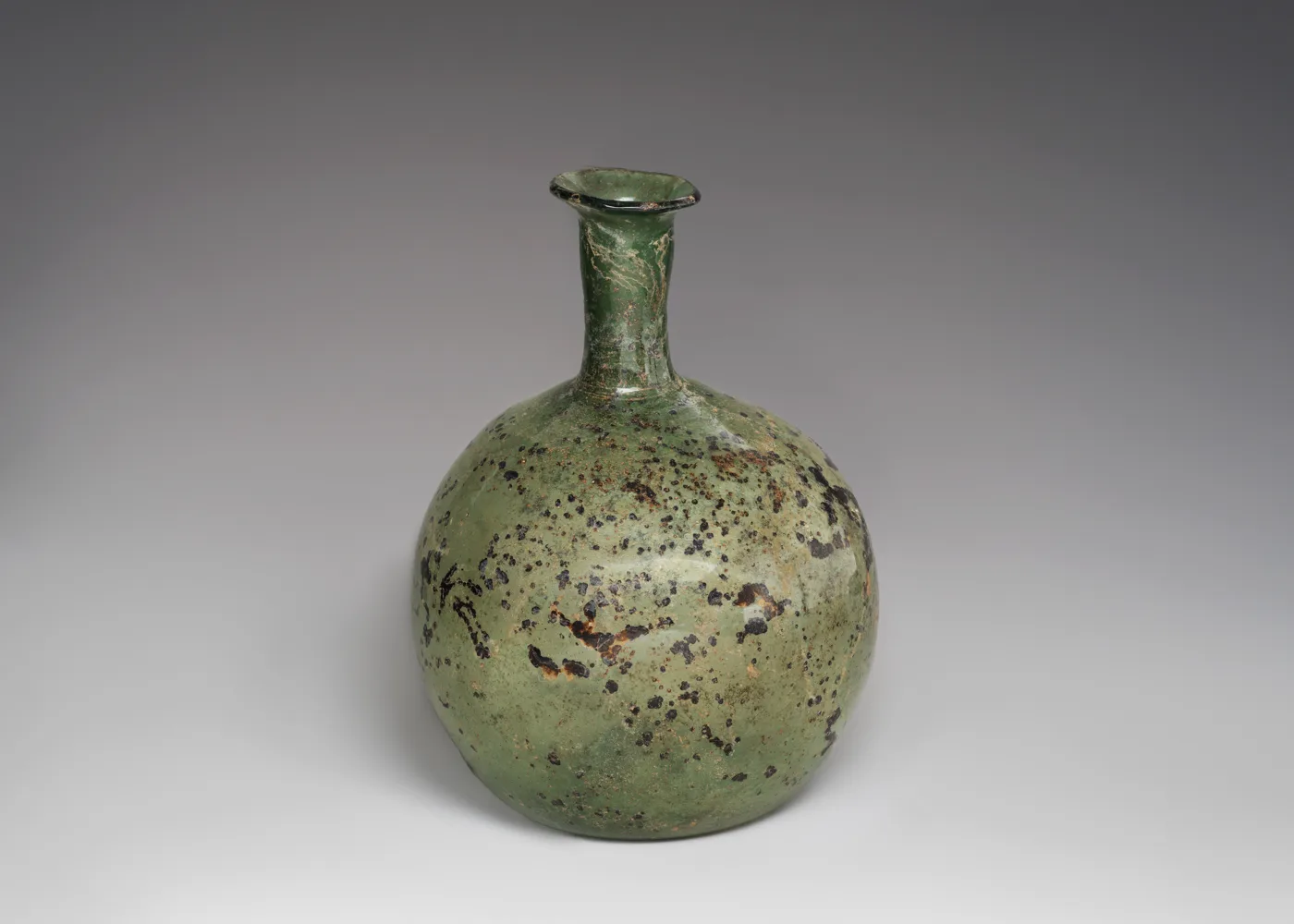 Bottle — تصویر رکورد موزهٔ متروپولیتن (دسترسی آزاد)