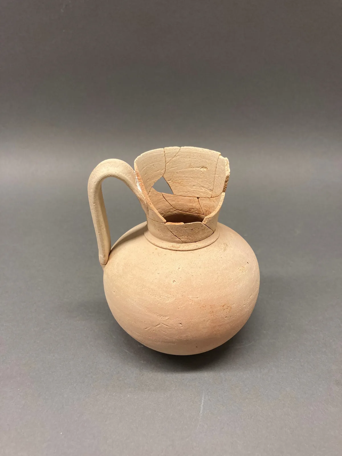 Ewer — تصویر رکورد موزهٔ متروپولیتن (دسترسی آزاد)