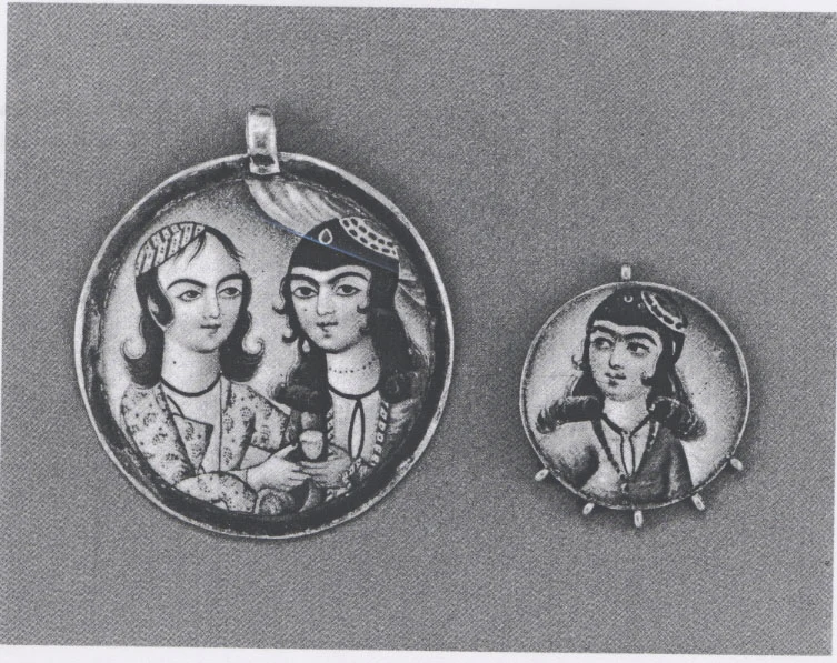 پرتره یک دختر در آویز گرد — نمای تکمیلی ثبتشده در رکورد موزه