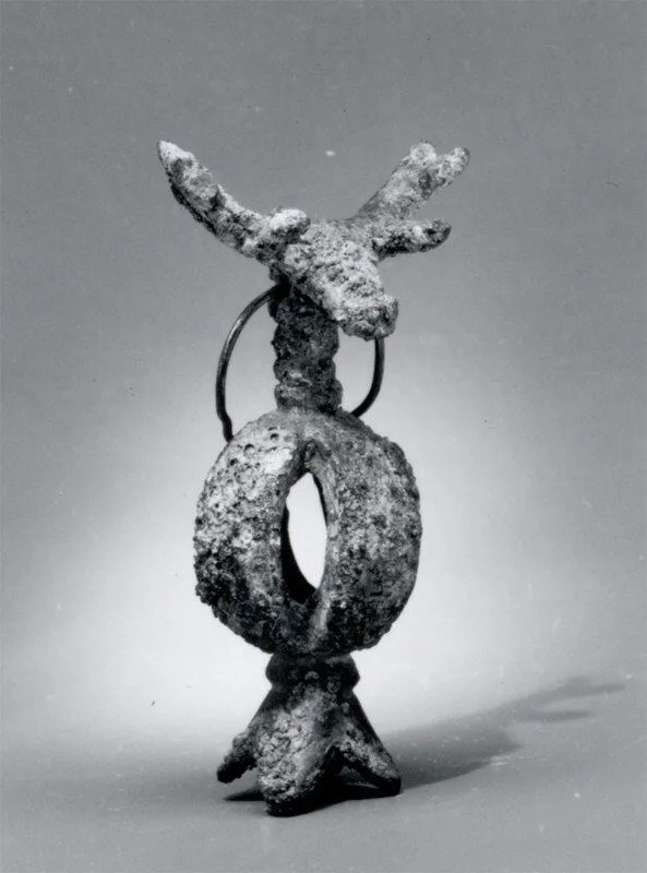 Openwork rattle bell or pendant — تصویر رکورد موزهٔ متروپولیتن (دسترسی آزاد)