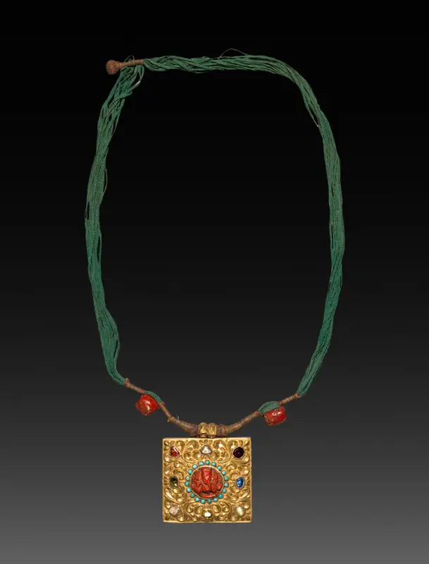 Charm Case — تصویر رکورد موزهٔ هنر کلیولند (دسترسی آزاد)