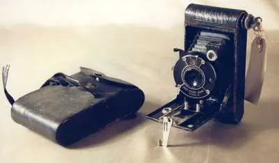 camera/folding: "Vest Pocket Model B" — تصویر رکورد یوروپیانا