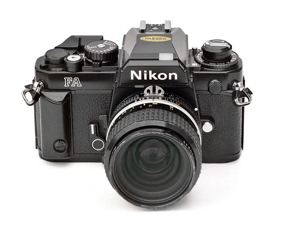Nikon FA — تصویر رکورد ویکی‌داده
