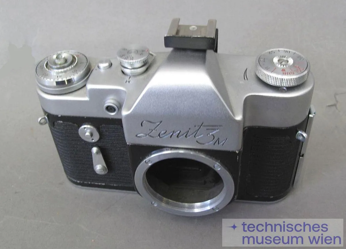 Spiegelreflexkamera KMZ Zenit 3M — تصویر رکورد یوروپیانا