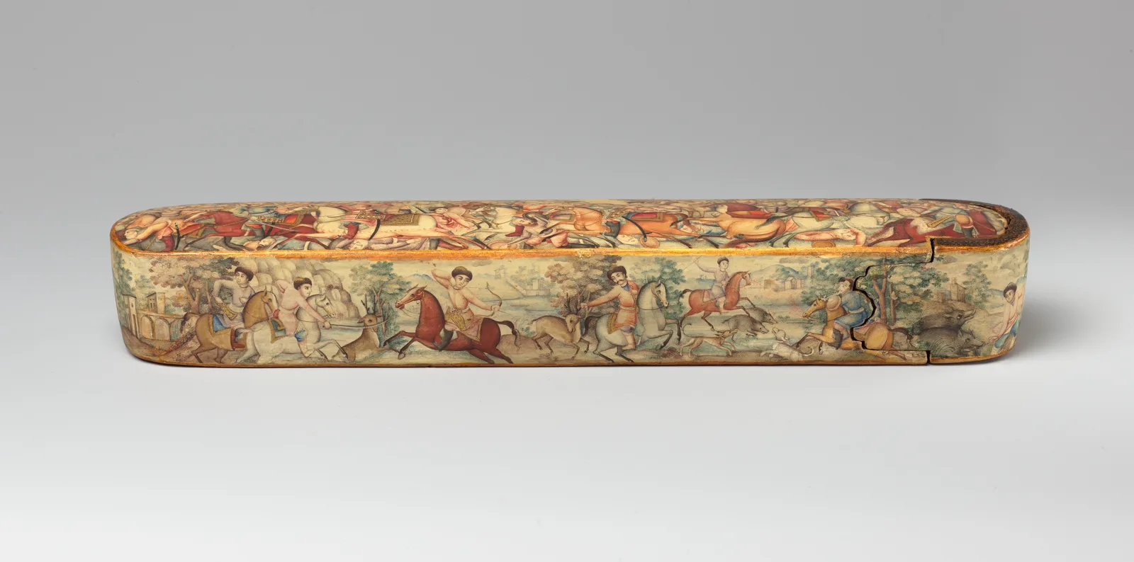 Pen Box (Qalamdan) Depicting Shah Isma'il in a Battle against the Uzbeks — تصویر رکورد موزهٔ متروپولیتن (دسترسی آزاد)