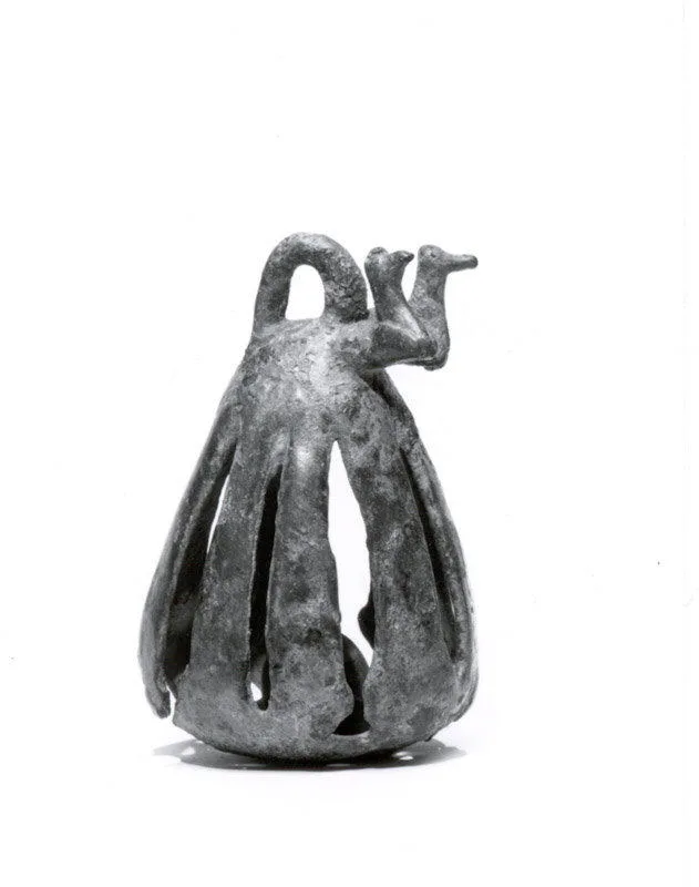 Openwork rattle bell — تصویر رکورد موزهٔ متروپولیتن (دسترسی آزاد)