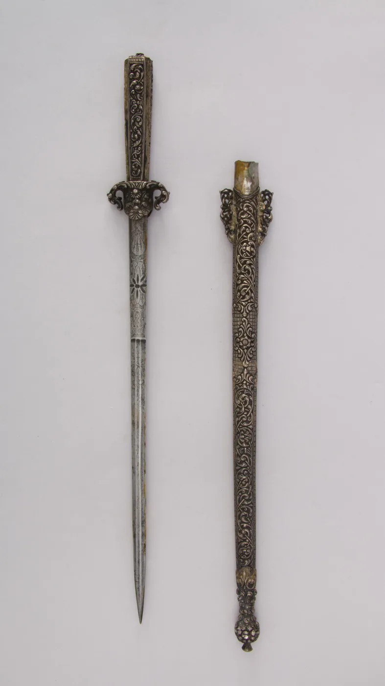 Dagger with Sheath — تصویر رکورد موزهٔ متروپولیتن (دسترسی آزاد)