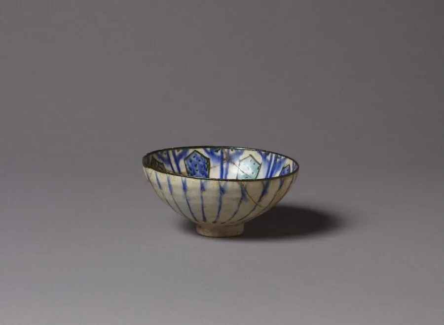 Bowl — تصویر رکورد موزهٔ ویکتوریا و آلبرت