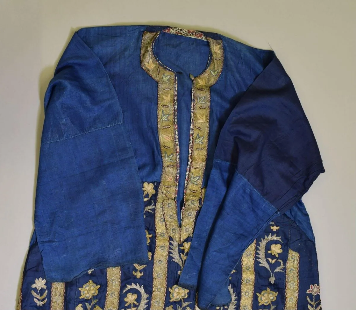 Blouse — تصویر رکورد موزهٔ ویکتوریا و آلبرت
