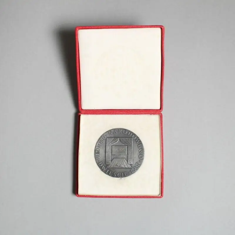 Medal — تصویر رکورد موزهٔ ویکتوریا و آلبرت