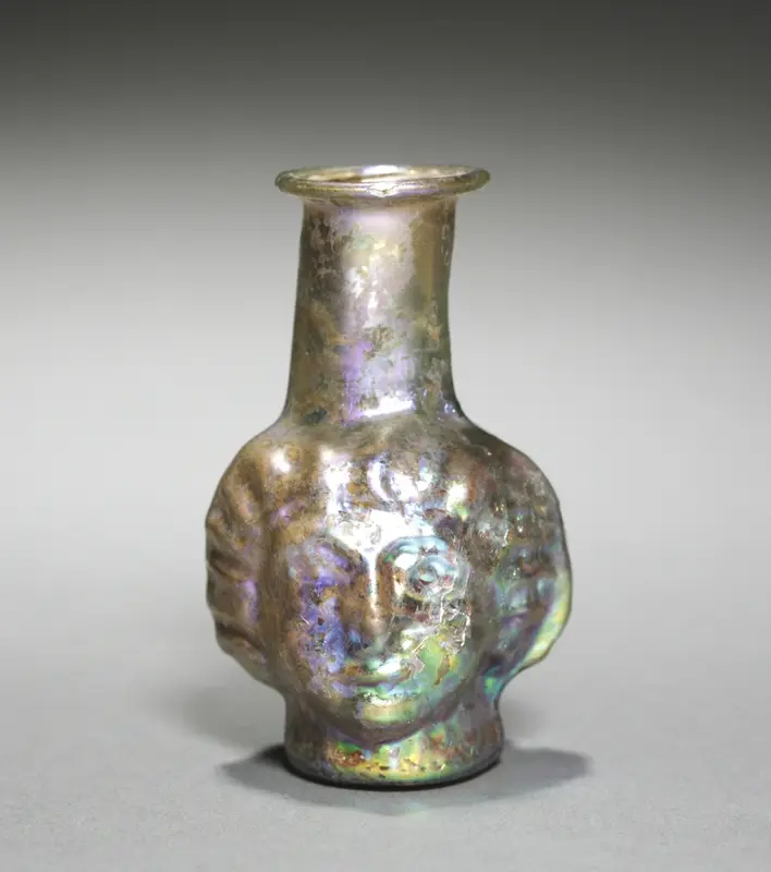 Janiform Head Flask — تصویر رکورد موزهٔ هنر کلیولند (دسترسی آزاد)