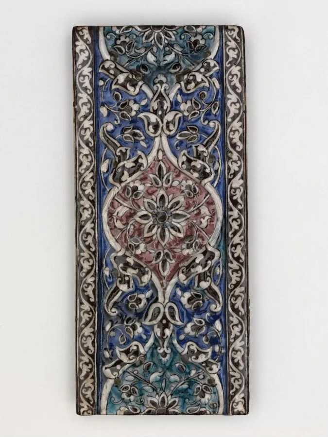 Tile — تصویر رکورد موزهٔ ویکتوریا و آلبرت