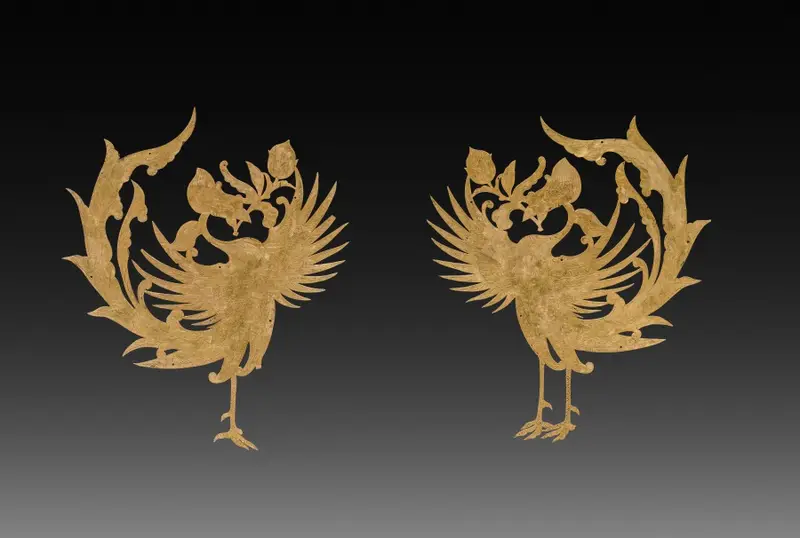 Textile Ornaments(?): Pair of Phoenixes — تصویر رکورد موزهٔ هنر کلیولند (دسترسی آزاد)