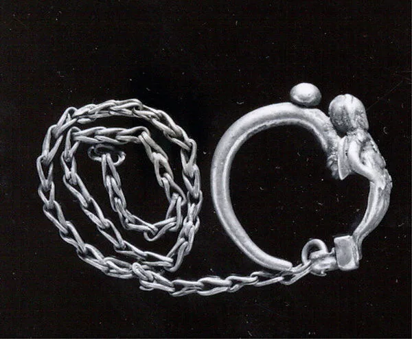 Earring — تصویر رکورد موزهٔ متروپولیتن (دسترسی آزاد)