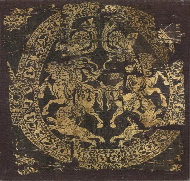 Roundel with Amazons, from a tunic — تصویر رکورد موزهٔ هنر کلیولند (دسترسی آزاد)