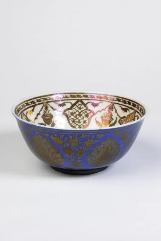 Bowl — تصویر رکورد موزهٔ ویکتوریا و آلبرت