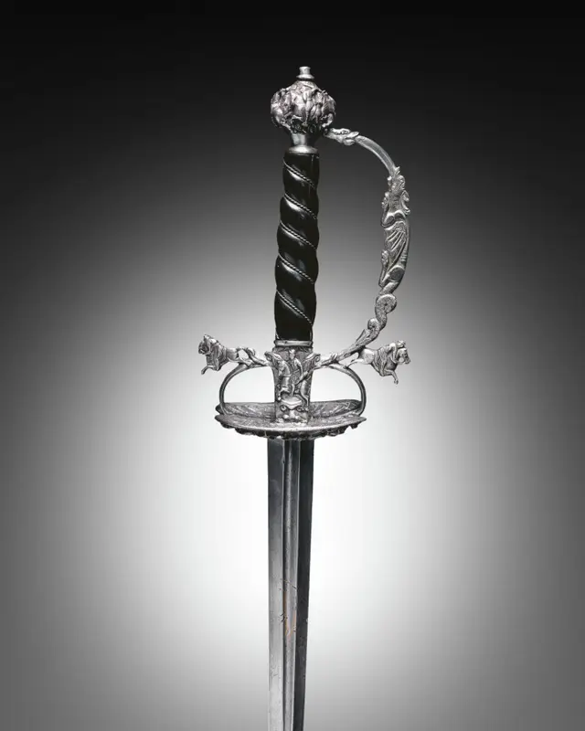 Small Sword — تصویر رکورد موزهٔ هنر کلیولند (دسترسی آزاد)