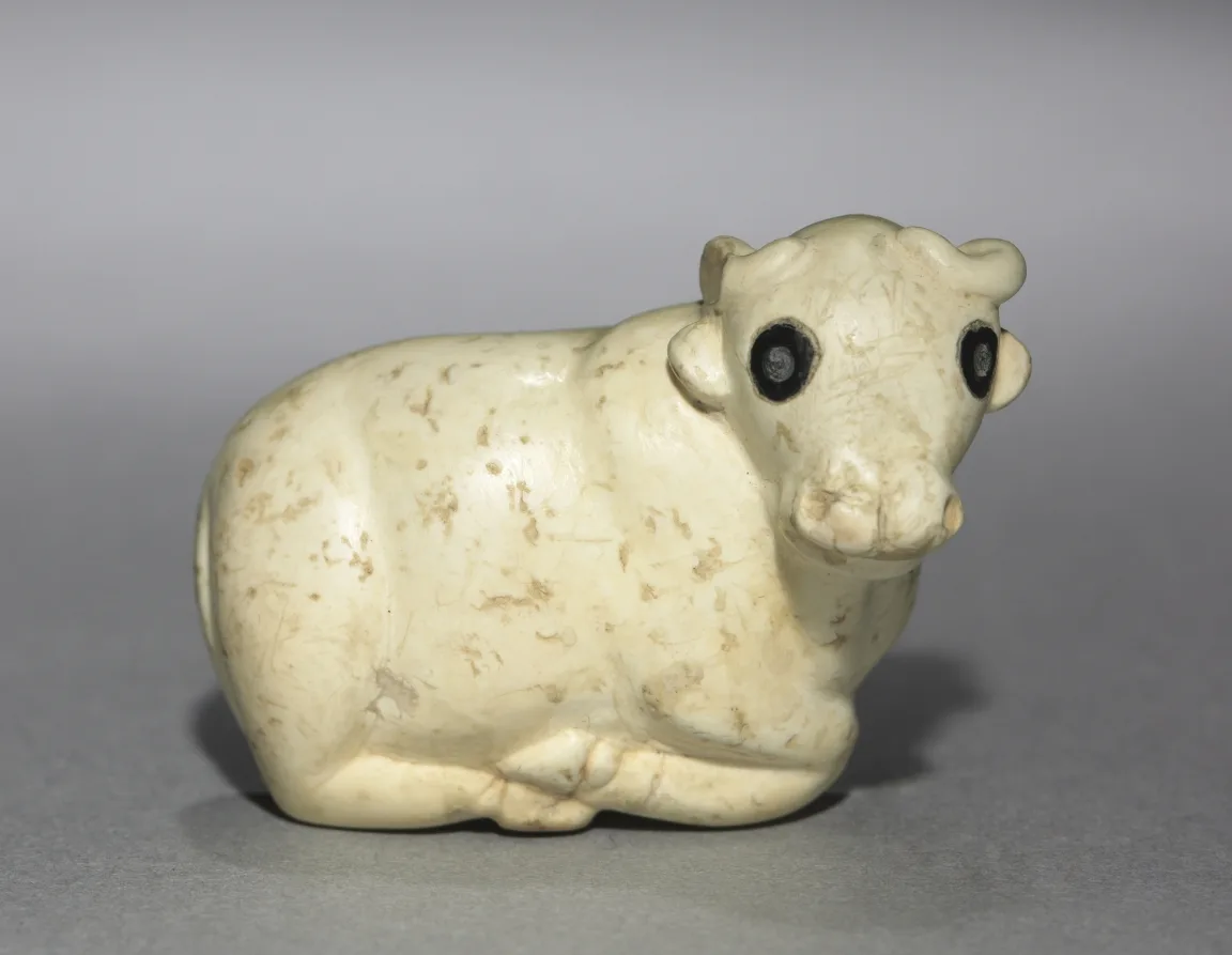 Amulet Seal in the Form of a Bull — تصویر رکورد موزهٔ هنر کلیولند (دسترسی آزاد)