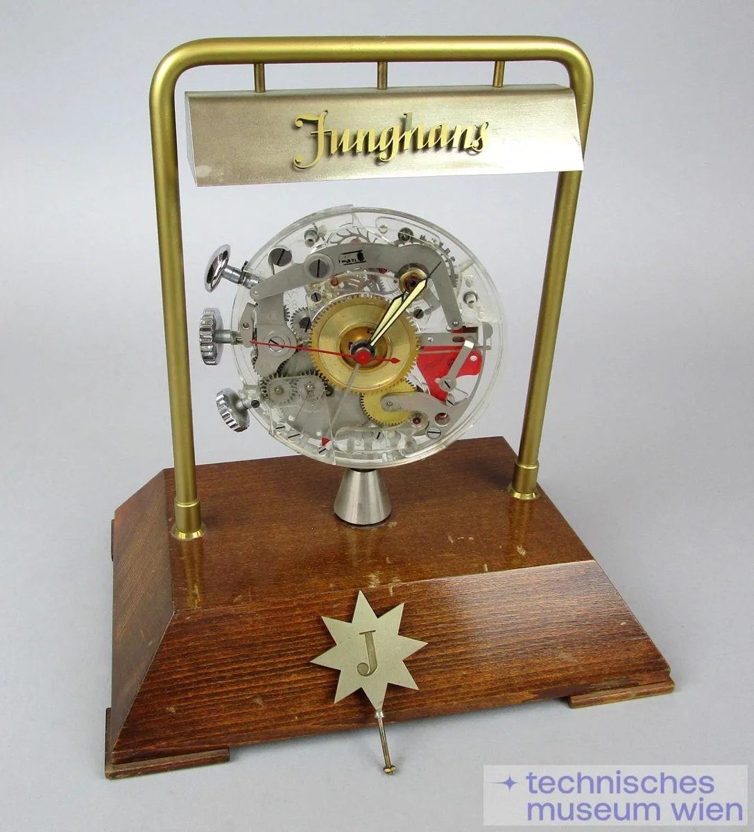 Elektrisch angetriebenes Plexiglas-Modell - Junghans Armbanduhr — تصویر رکورد یوروپیانا