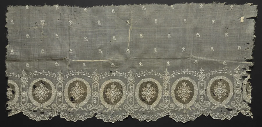 Embroidered Textile — تصویر رکورد موزهٔ هنر کلیولند (دسترسی آزاد)