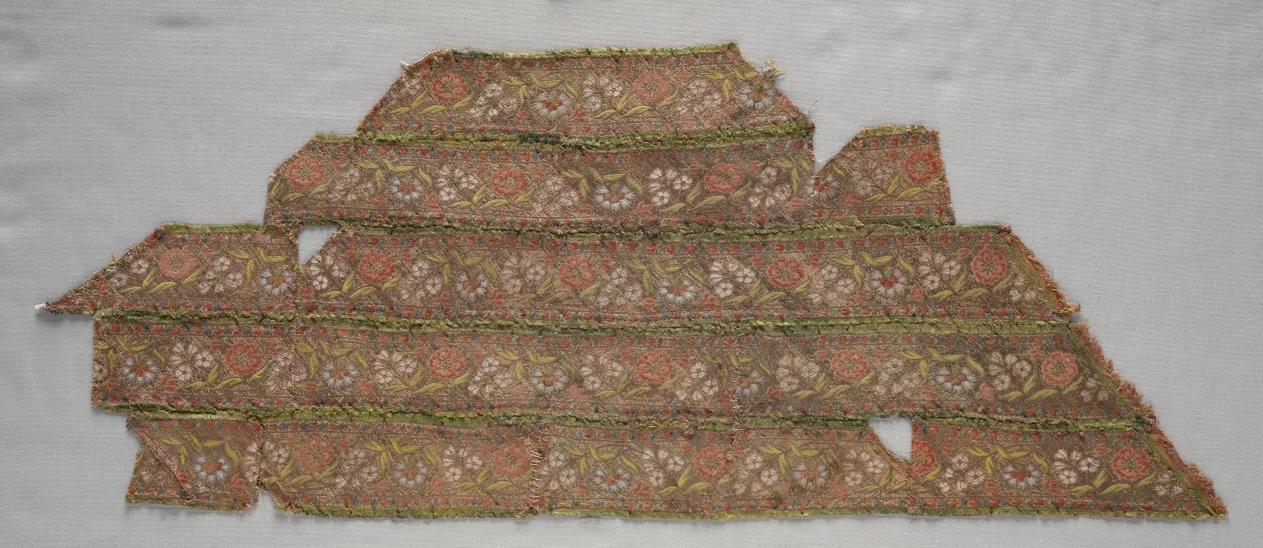 Silk Fragments (pieced together) — تصویر رکورد موزهٔ هنر کلیولند (دسترسی آزاد)