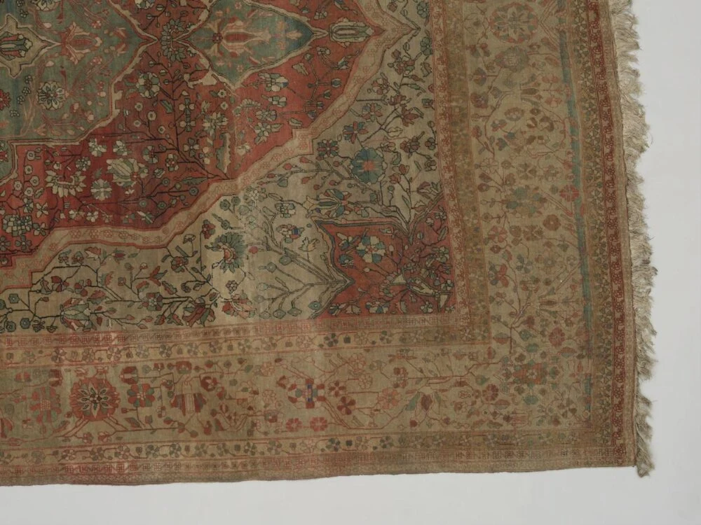 نمای تکمیلی همان اثر — شمارهٔ اموال T.42-1970