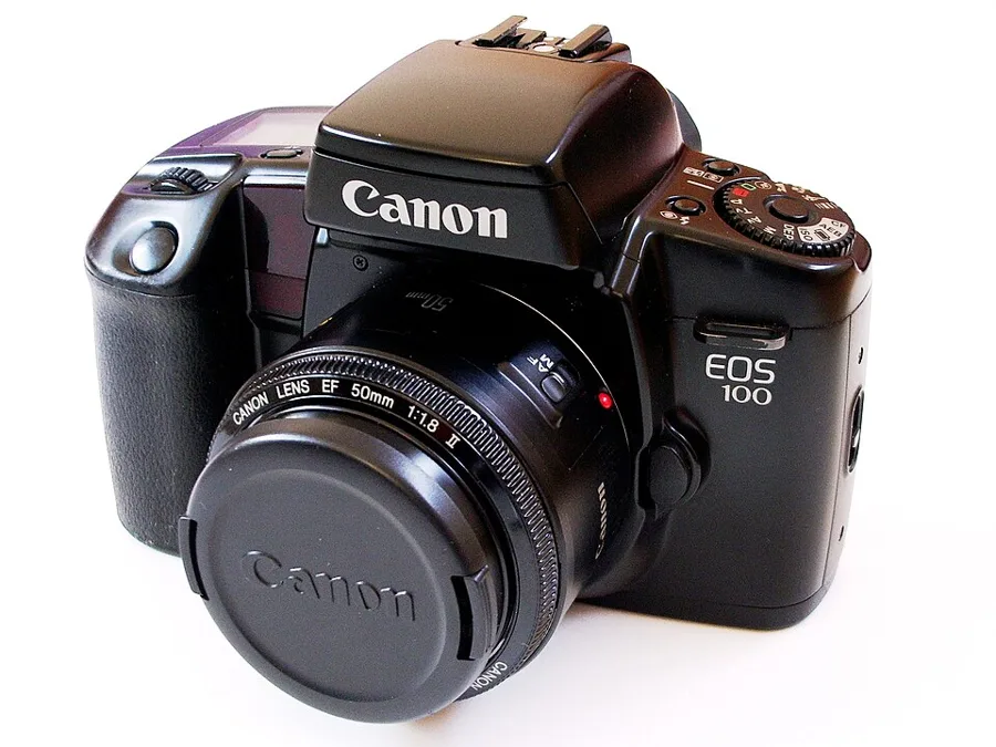 Canon EOS 100 — تصویر رکورد ویکیداده