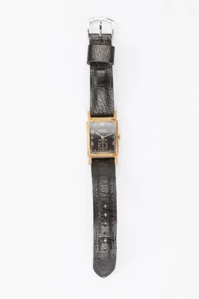 Armbanduhr Gruen Curvex Precision, Cincinnati und Biel, um 1940 — تصویر رکورد یوروپیانا