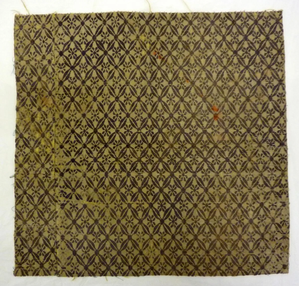 Velvet panel — تصویر رکورد موزهٔ ویکتوریا و آلبرت