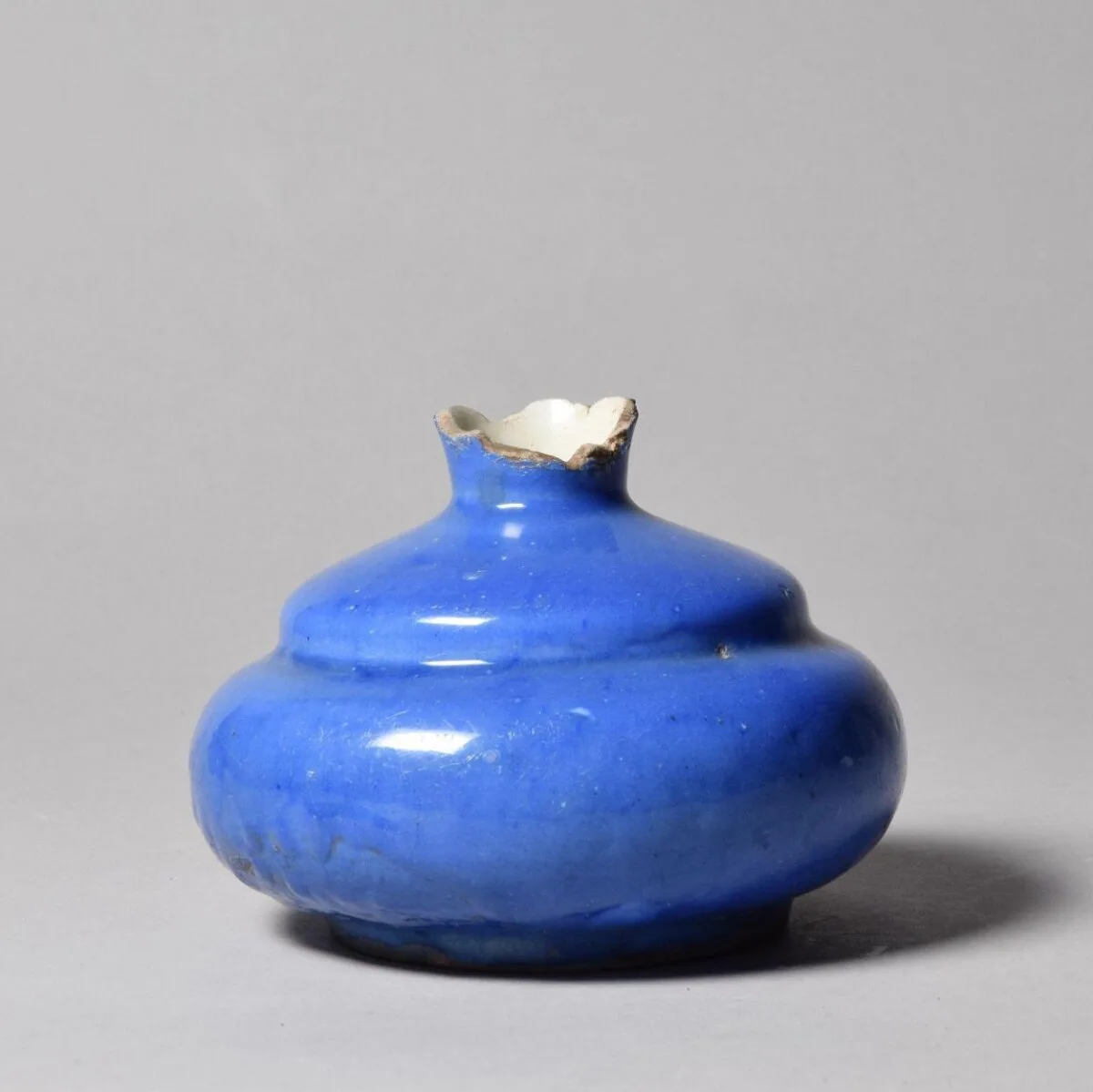 Spittoon — تصویر رکورد موزهٔ ویکتوریا و آلبرت