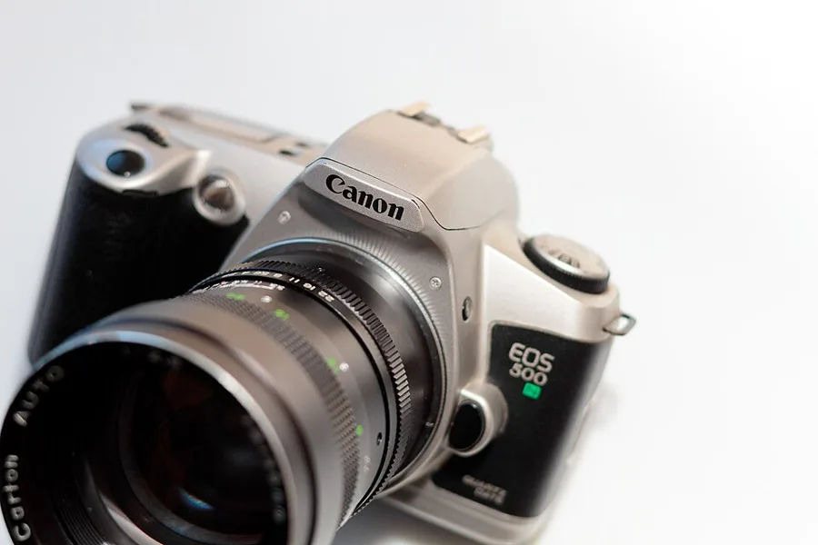 Canon EOS 500N — تصویر رکورد ویکی‌داده