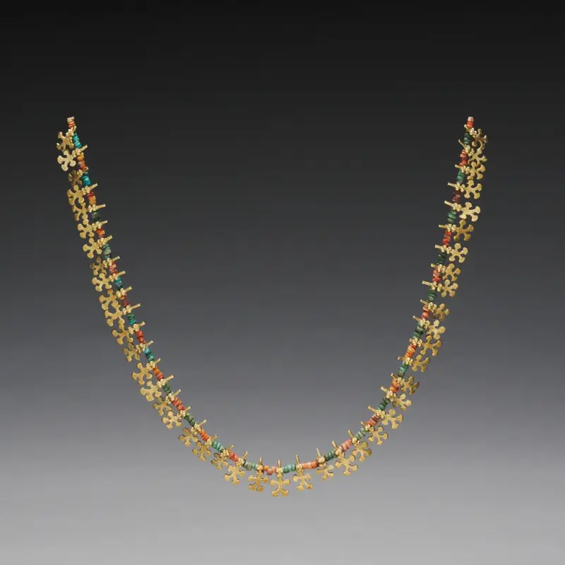 Necklace of Insect(?) Beads — تصویر رکورد موزهٔ هنر کلیولند (دسترسی آزاد)