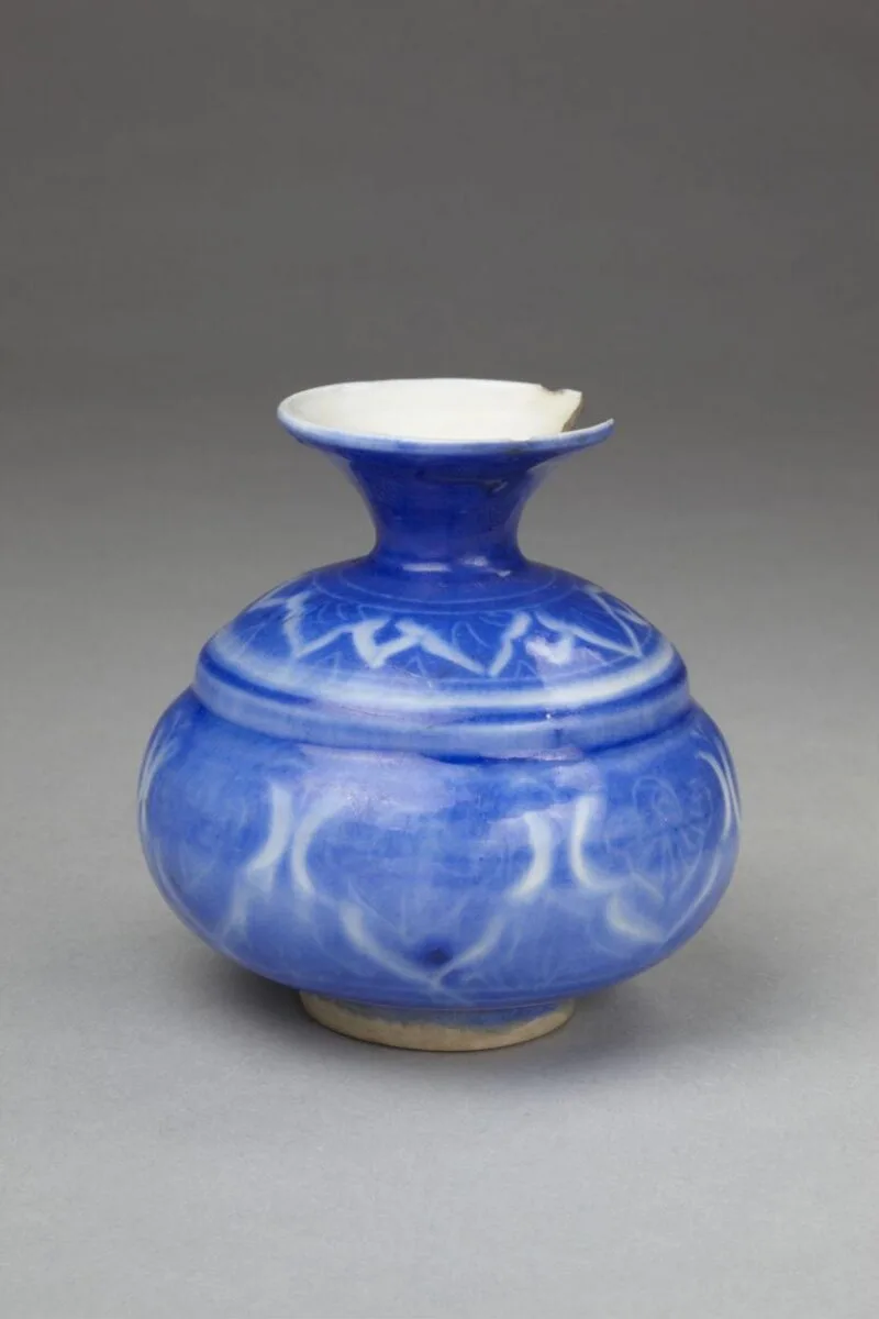 Spittoon — تصویر رکورد موزهٔ ویکتوریا و آلبرت