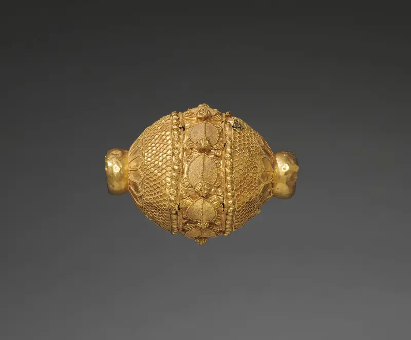 Necklace Bead — تصویر رکورد موزهٔ هنر کلیولند (دسترسی آزاد)