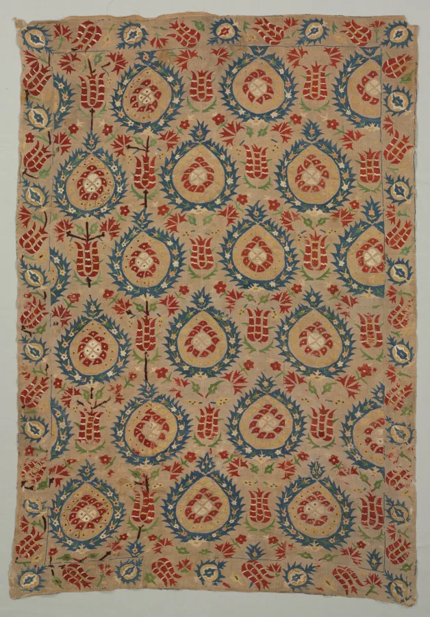 Embroidered quilt with pomegranates and tulips — تصویر رکورد موزهٔ هنر کلیولند (دسترسی آزاد)