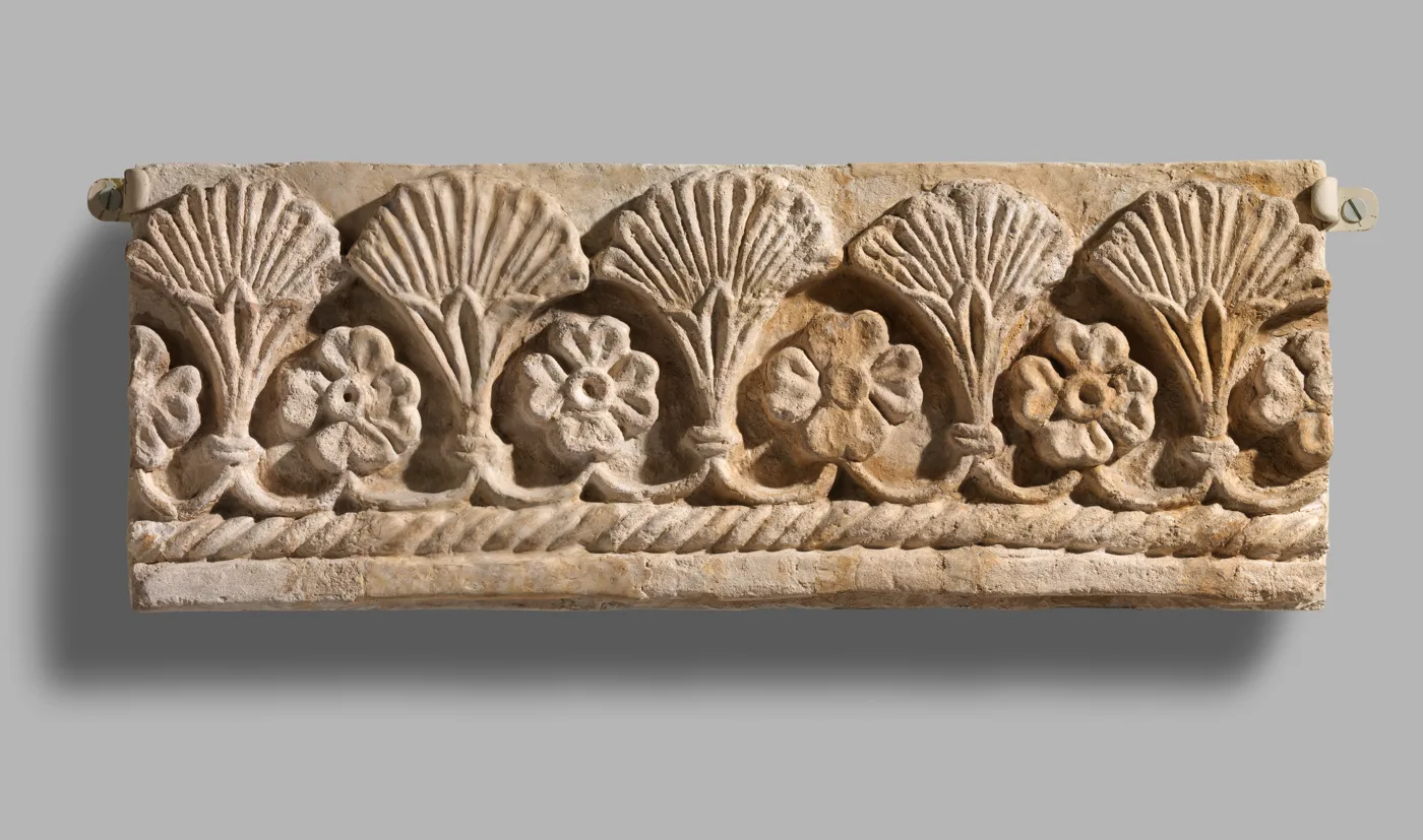 Wall decoration with vegetal design — تصویر رکورد موزهٔ متروپولیتن (دسترسی آزاد)
