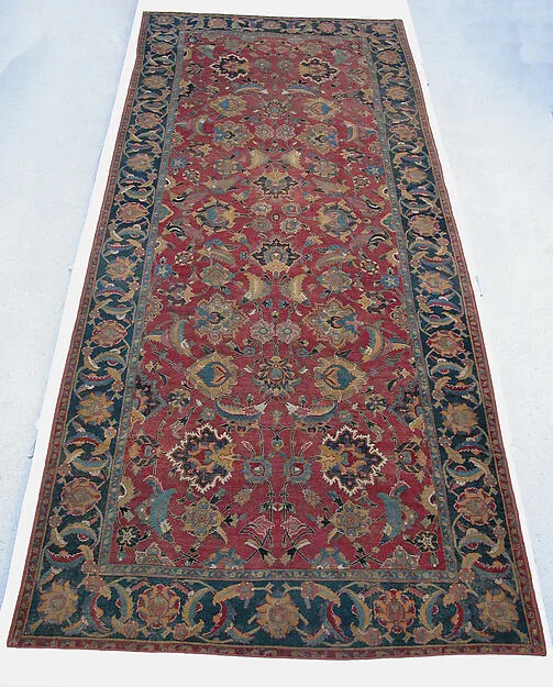 Carpet — نمای تکمیلی ثبت‌شده در رکورد موزه