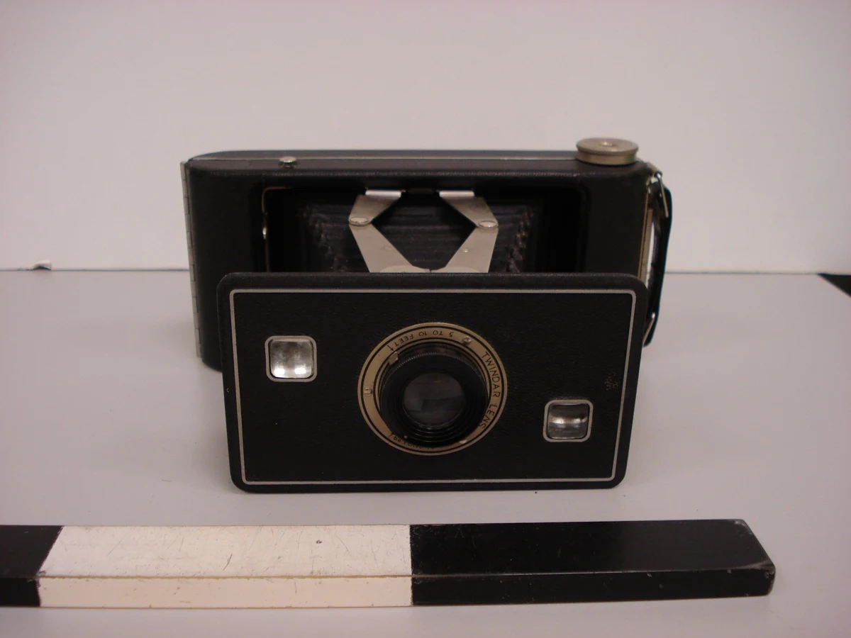 Camera JIFFY KODAK, SIX-16 series II — تصویر رکورد یوروپیانا