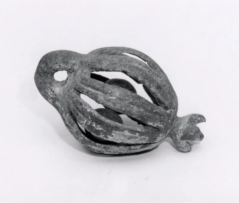 Openwork rattle bell — تصویر رکورد موزهٔ متروپولیتن (دسترسی آزاد)