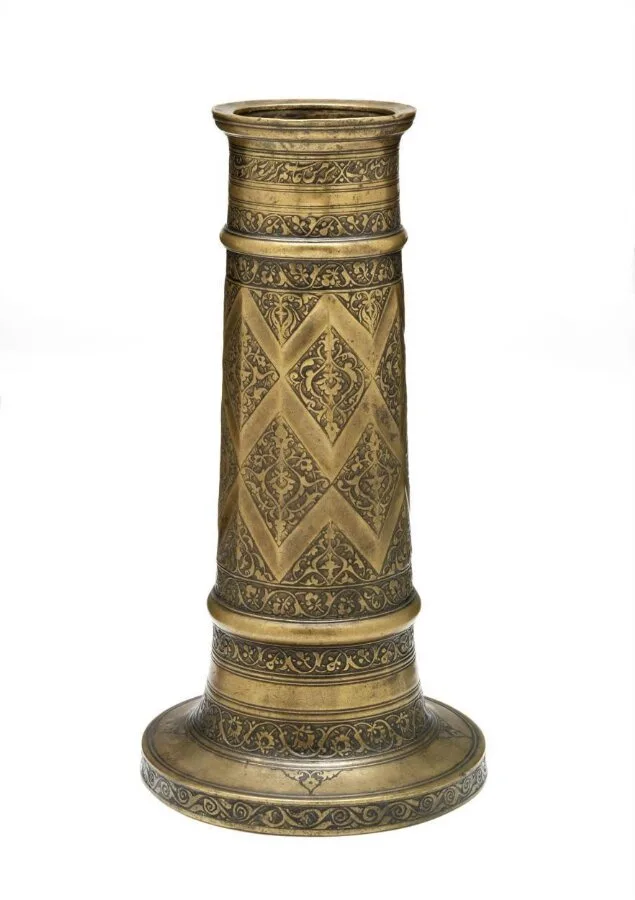 Torch stand — تصویر رکورد موزهٔ ویکتوریا و آلبرت