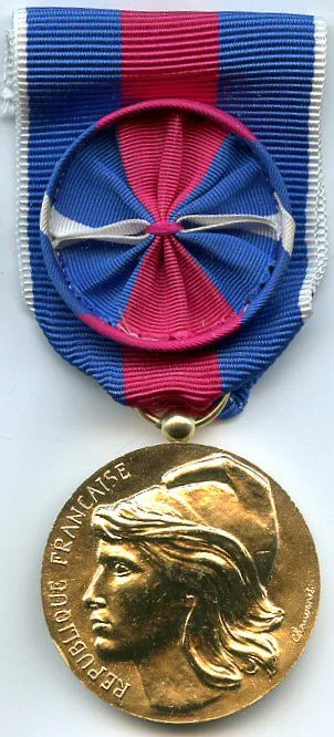 Medal for voluntary military service — تصویر رکورد ویکیداده