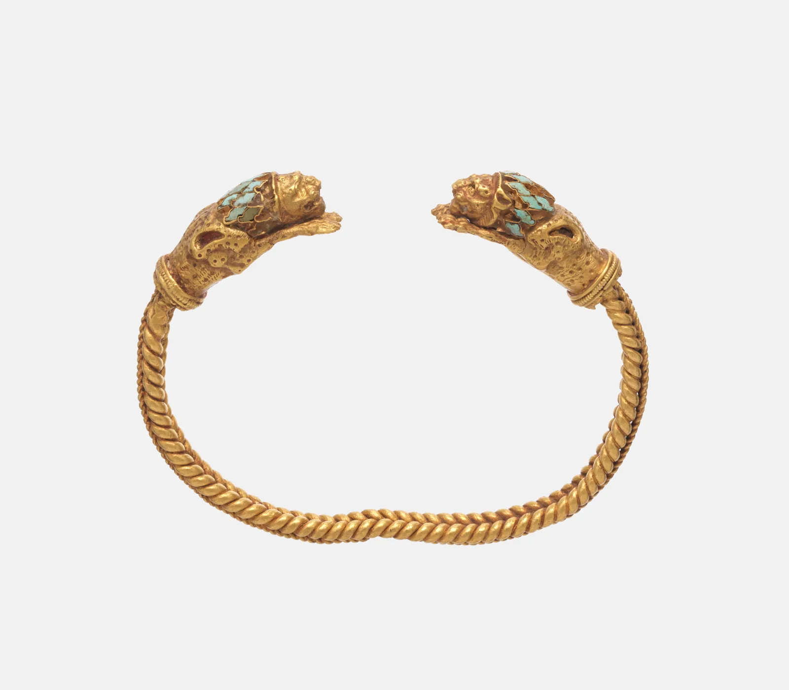 Bracelet with terminals in form of lion foreparts — تصویر رکورد موزهٔ متروپولیتن (دسترسی آزاد)