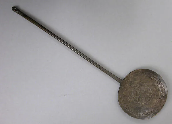 Long-Handled Spoon Inscribed in Arabic with Good Wishes — تصویر رکورد موزهٔ متروپولیتن (دسترسی آزاد)