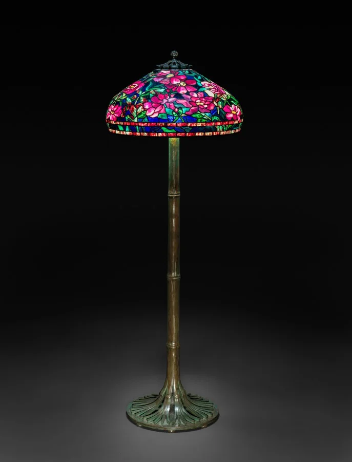 Peony Floor Lamp with a Bamboo Base — تصویر رکورد موزهٔ هنر کلیولند (دسترسی آزاد)