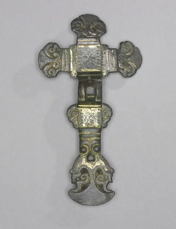 Fibula — تصویر رکورد موزهٔ هنر کلیولند (دسترسی آزاد)