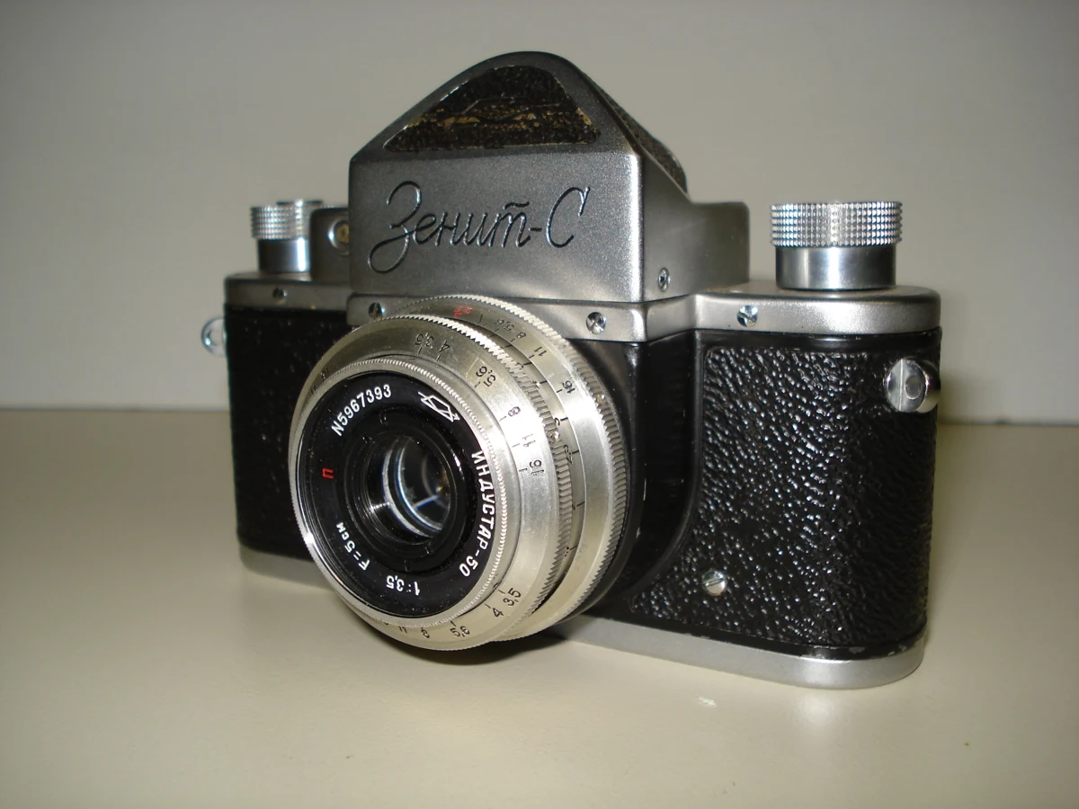 KMZ ZENIT C CAMERA — تصویر رکورد یوروپیانا