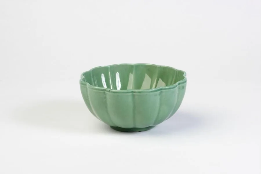 Bowl — تصویر رکورد موزهٔ ویکتوریا و آلبرت