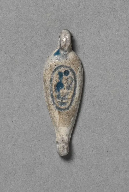 Petal-Shaped Bead — تصویر رکورد موزهٔ هنر کلیولند (دسترسی آزاد) — شمارهٔ رکورد 1919.618.b